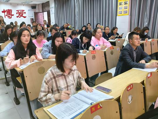 圖示, 示意圖

中度可信度描述已自動生成:ver1