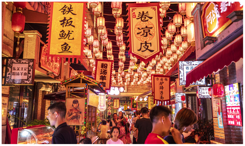 石鼓文化城美食街。寶雞市委宣傳部供圖