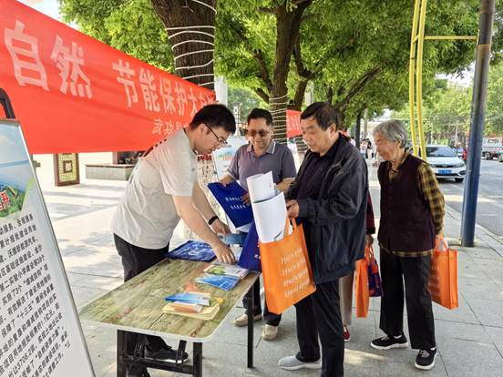 569e68e1570db505bd9a75e135ef052