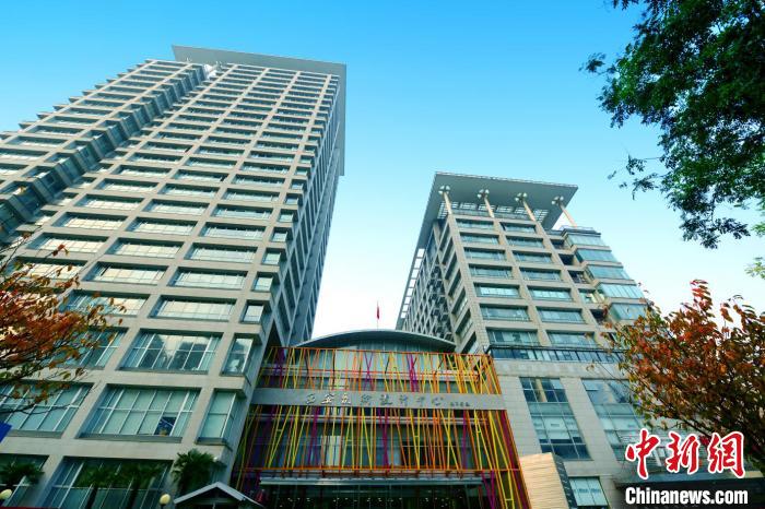 圖為位于西安市碑林區(qū)的西安創(chuàng)新設(shè)計中心?！∥靼彩斜謪^(qū) 攝