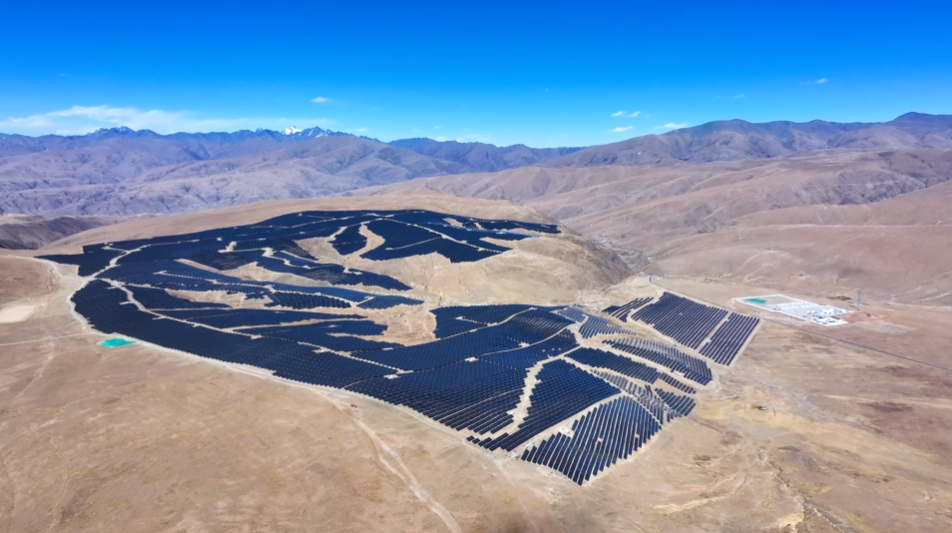 華能加娃一期光儲(chǔ)電站。華能雅江公司供圖