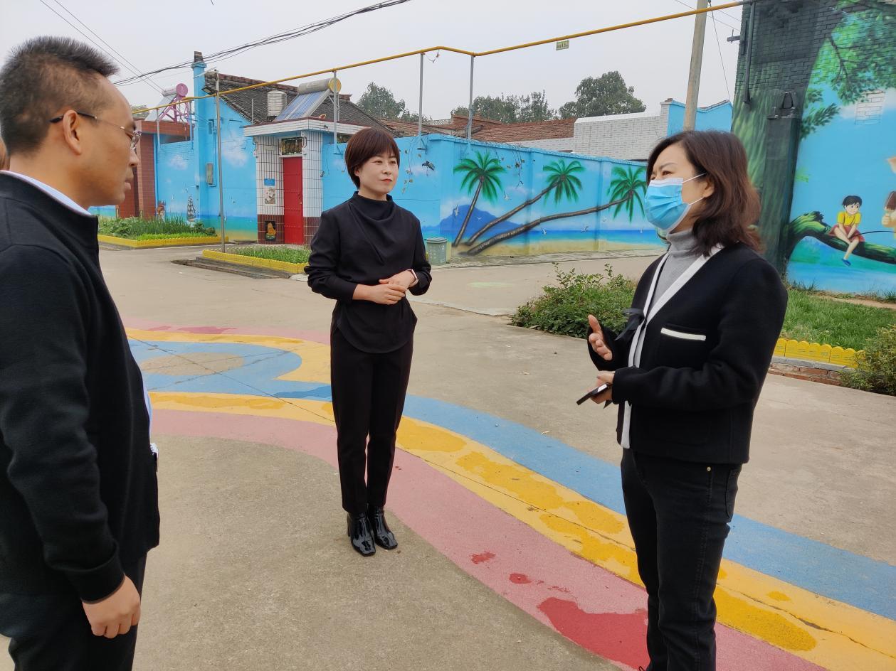 參觀陳村鎮(zhèn)槐北村“豬小北墻體畫”網(wǎng)紅打卡地圖