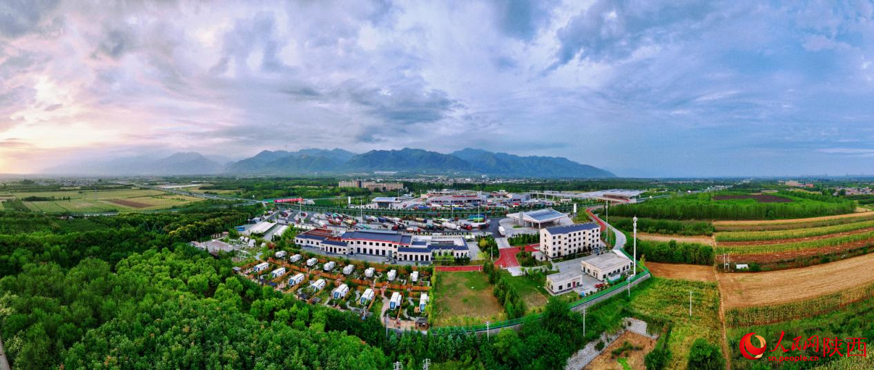 秦嶺腳下的悠閑驛站。人民網(wǎng)記者 孫挺攝