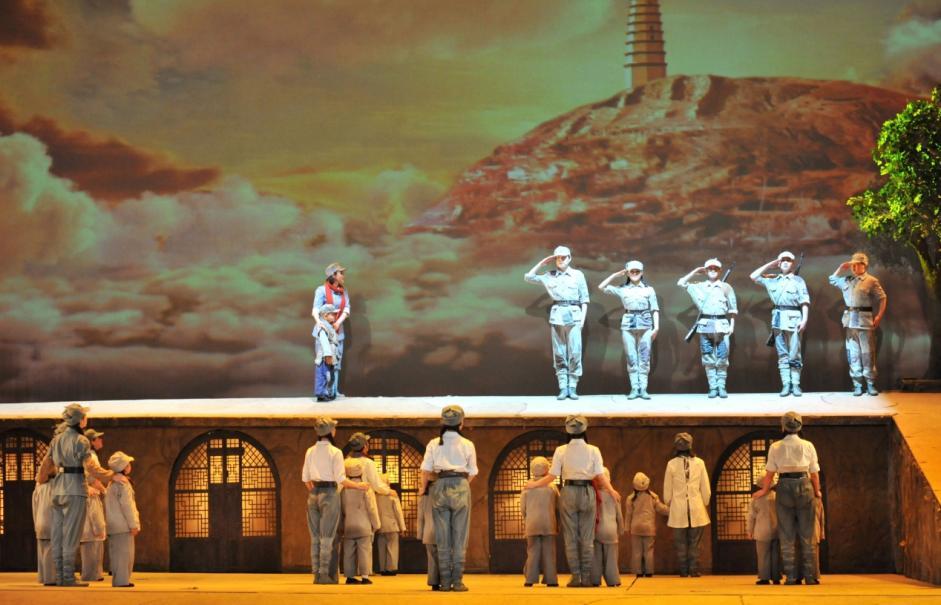 歌舞劇《延安保育院》演出現(xiàn)場(chǎng)