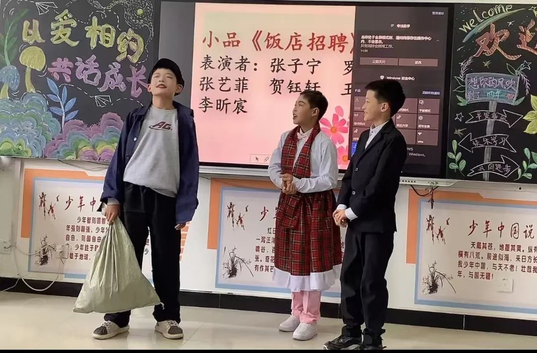 五小學(xué)生展示照片16.jpg 圖片