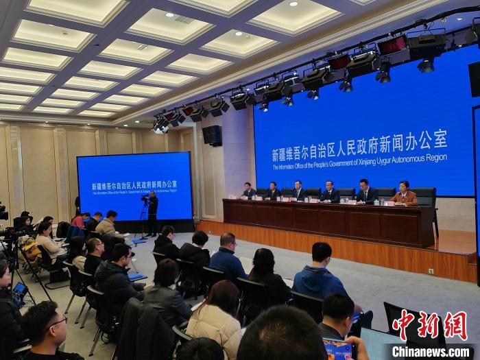 發(fā)布會(huì)現(xiàn)場。王小軍 攝